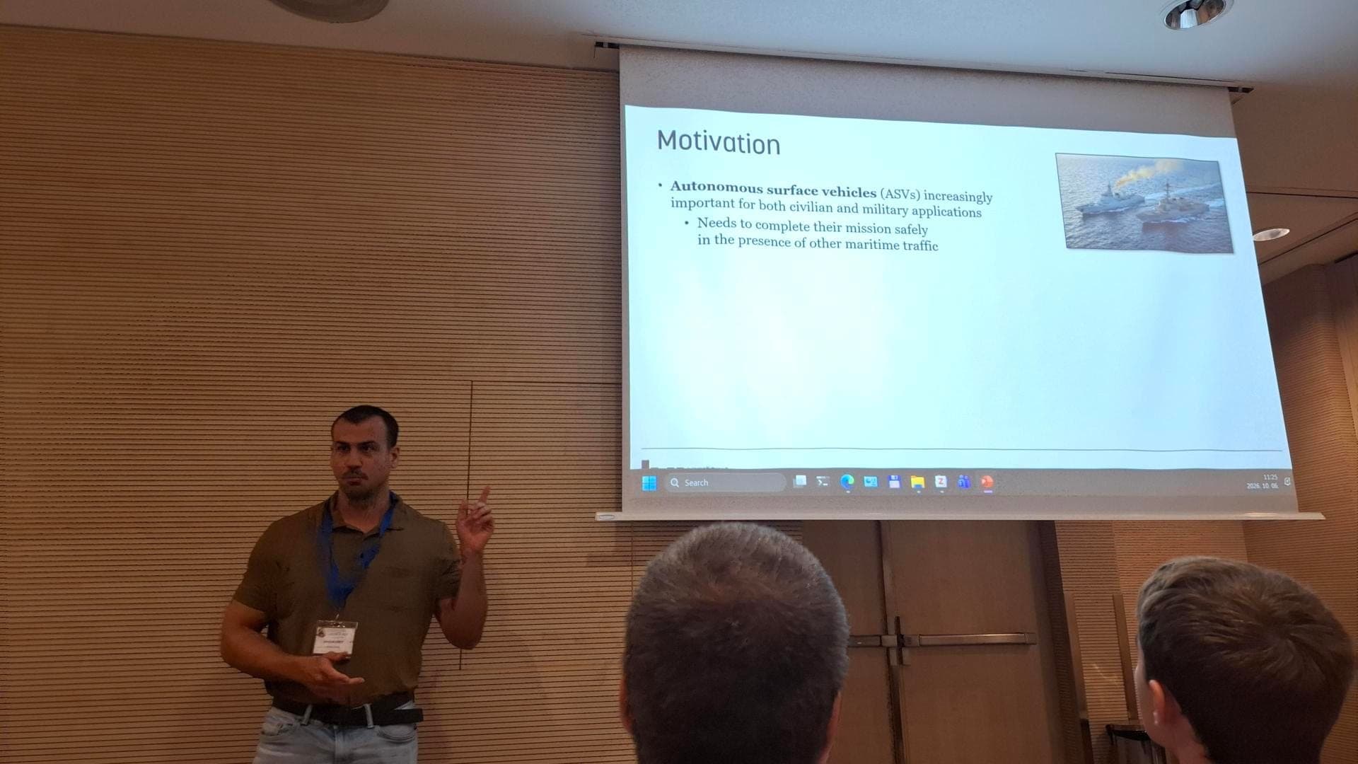 Dominik giving the doctoral symposium pitch at MODELS 2026